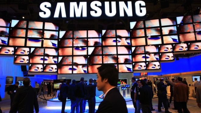 Samsung warns of profit drop as chip demand slows