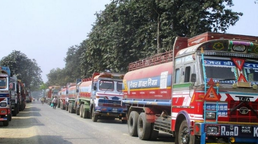 Tankers stopped at Indian customs enter Nepal