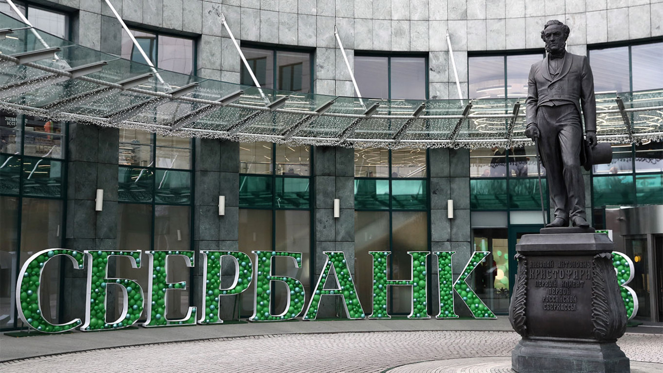 Russia's No.1 lender Sberbank pulls out of Europe