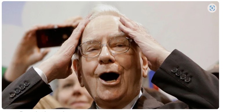 Warren Buffett has urged investors not to panic, and instead look for bargains during periods of market mayhem. Here are 7 of his best quotes about fear.