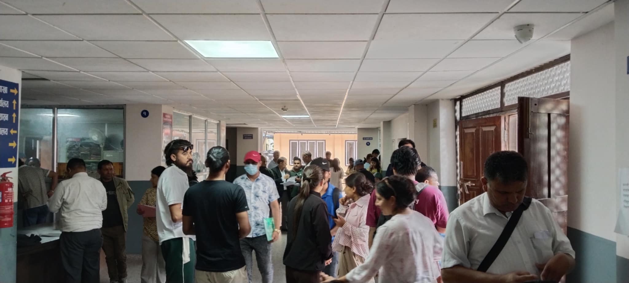 कर तिर्न पनि सेवाग्राहीलाई छैन सहज, अनलाइन सेवाका नाममा बढ्दो सास्ती