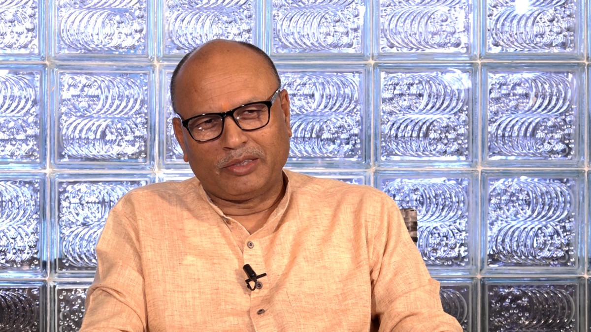 'मधेसवादी नेता काठमाडौंमा प्रधानमन्त्रीको पूजा गर्छन्, मधेस पुगेर विरोध'