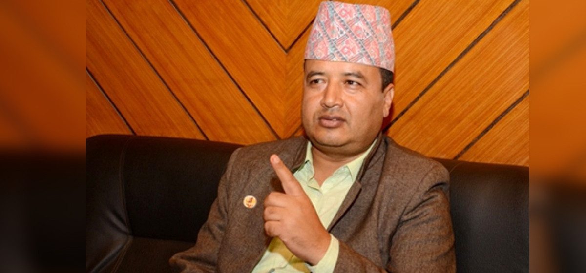 सरकारलाई महेश बस्नेतको चेतावनीः मलाई पक्राउ गरेर देखाउनुस्