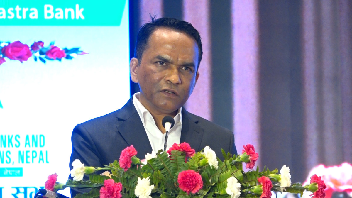 चेक बाउन्स त मेरै कति वटा भएको थियोः गभर्नर पौडेल