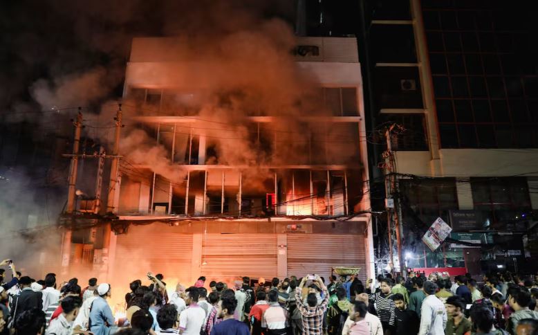 बंगलादेशः गत वर्षको आन्दोलनका प्रमुख नेता हादीको गोली हानी हत्या