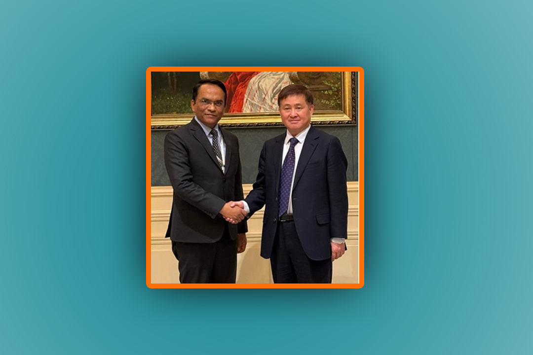 नेपाल र चीनका केन्द्रीय बैंकका गभर्नर बीच भेटवार्ता: सीमा पार भुक्तानी र क्युआर कोड प्रणालीमा सहकार्य हुने