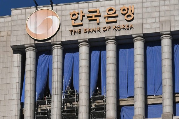 नेपालको पुँजीगत खाता उदारीकरणमा पाँच चरणीय रणनीति, स्थिर विनिमय दरमा पुनर्विचार र विदेशी लगानीको नयाँ प्रस्ताव