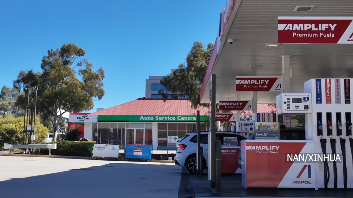 अस्ट्रेलियाद्वारा इन्धन करमा ५० प्रतिशत कटौतीको घोषणा