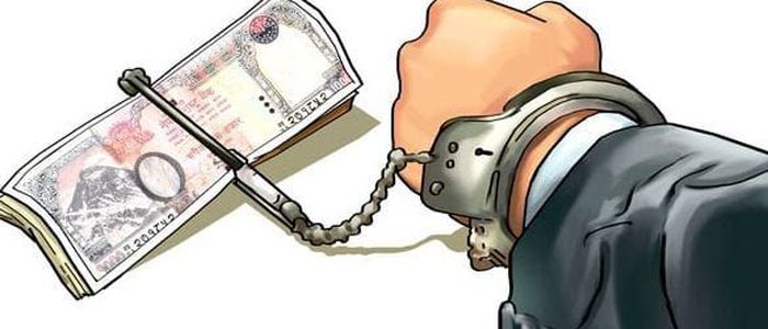 घुस रकमसहित सशस्त्र प्रहरी निरीक्षक पक्राउ