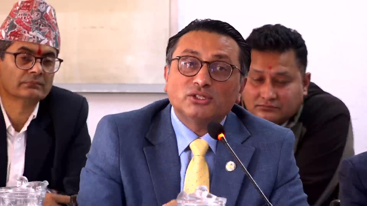 केही सिमित समूहले पुँजी बजारमा हेरफेर, इन्साइडर ट्रेडिङ गर्दै जनताको १५–१६ अर्ब रुपैयाँ दुरुपयोग गरेः अर्थमन्त्री वाग्ले