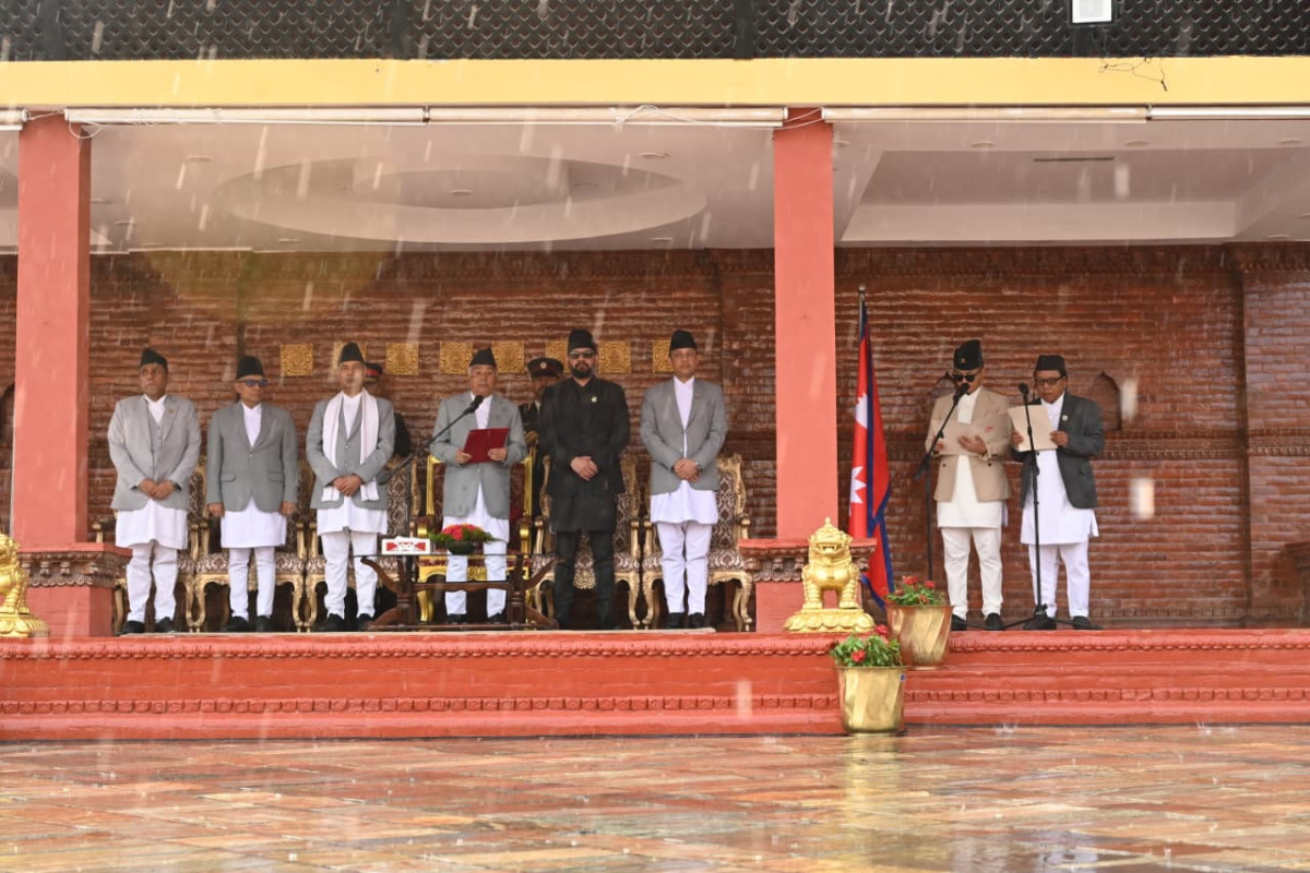 नवनियुक्त दुई मन्त्री सुधन र महावीरले लिए शपथ, सुधन ४७ दिनपछि पुनः गृहमन्त्रीमा फर्किए