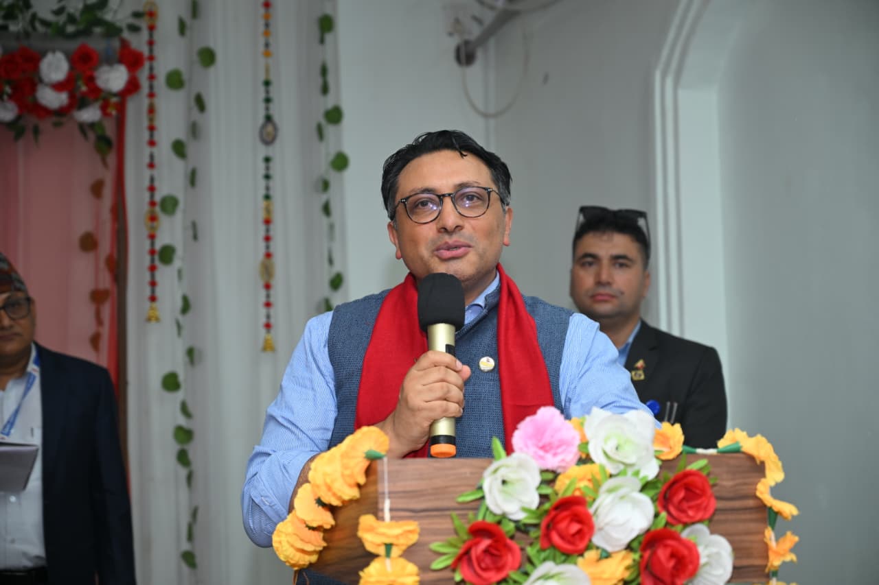 आफ्नै आम्दानीबाट देश बनाउने बजेट ल्याएका छौँः अर्थमन्त्री डा.वाग्ले