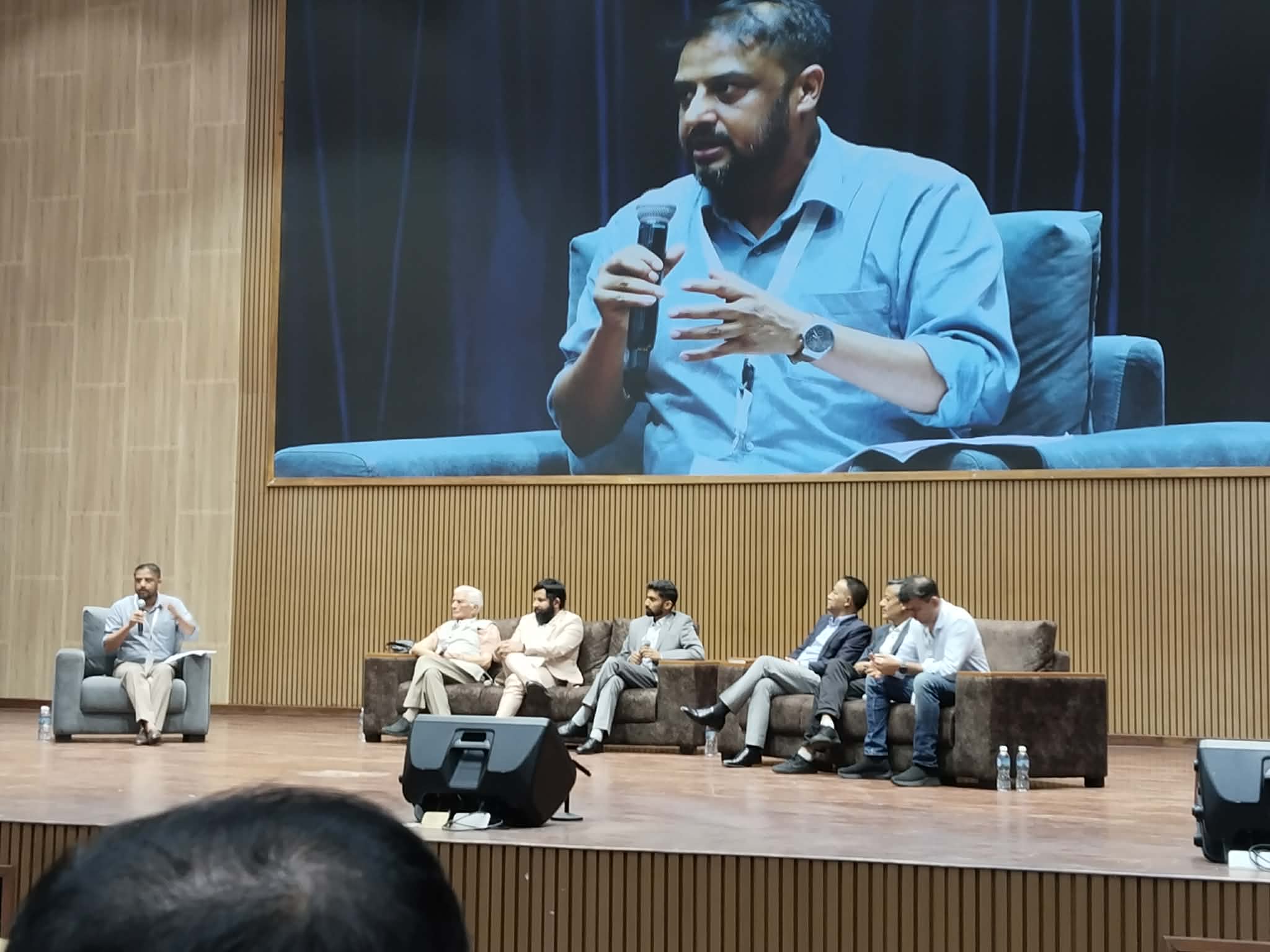 इभी ब्याट्री व्यवस्थापनका लागि स्पष्ट नीति र ट्र्याकिङ प्रणाली आवश्यक रहेको सरोकारवाला निकायको निष्कर्ष