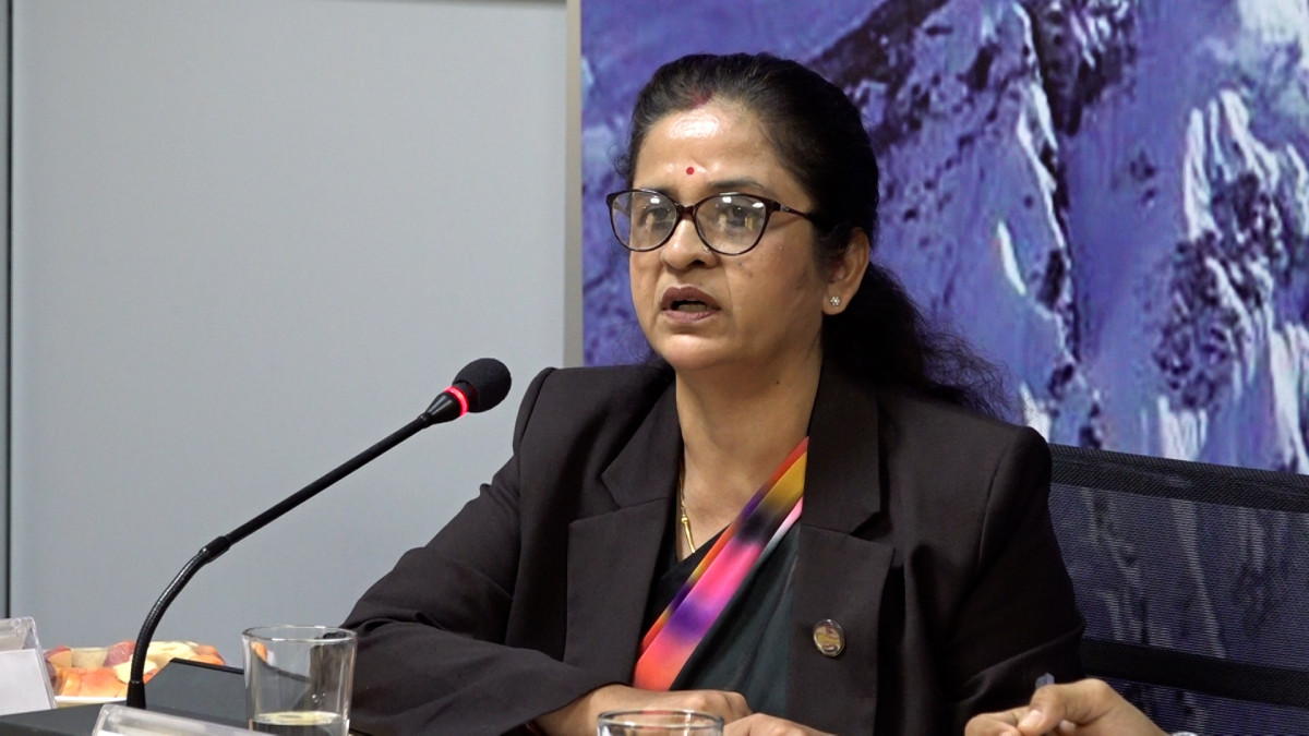 उद्योगमन्त्रीको आरोप- ‘उद्योगीको प्रभावमा कर्मचारीतन्त्र चलेका छन्, मलाई काम गर्न अफ्ठ्यारोमा पारे, दुईभन्दा बढी ग्यास उद्योग चाहिएको छैन'