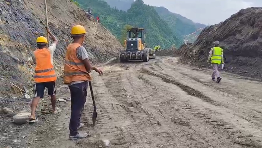 कृष्णभीरमा ग्यास बुलेट र हेभी सवारीका लागि सडक खुलाउने तयारी