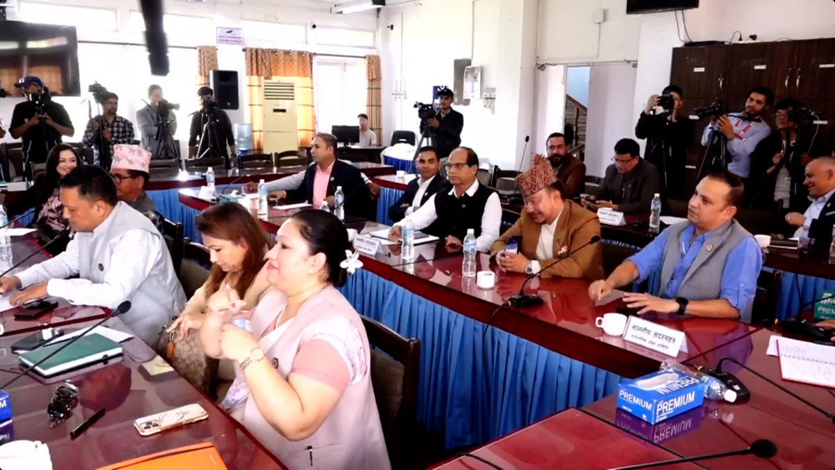 म्यादी प्रहरीका लागि कपडा खरिदसम्बन्धी प्रकरणः मनिष झाको संयोजकत्वमा अध्ययन समिति गठन